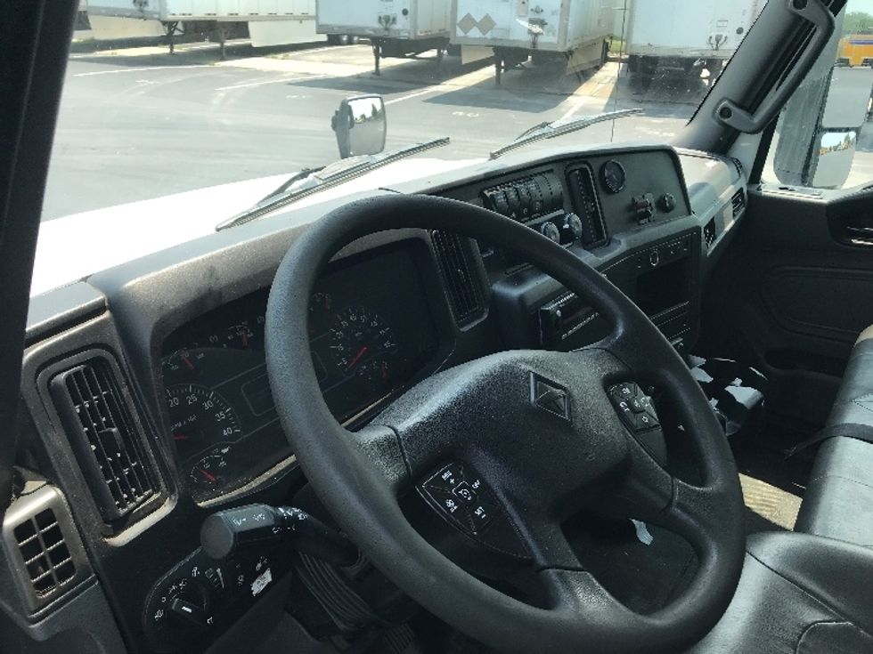 Medium Duty Box Truck-Light and Medium Duty Trucks-International-2020-MV607-Lancaster-PA-285,338\n\t\tmiles-$ 35,250 - Image 17