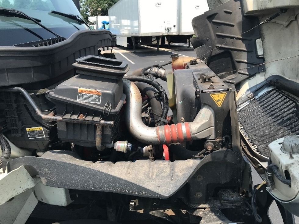 Medium Duty Box Truck-Light and Medium Duty Trucks-International-2020-MV607-Lancaster-PA-285,338\n\t\tmiles-$ 35,250 - Image 23