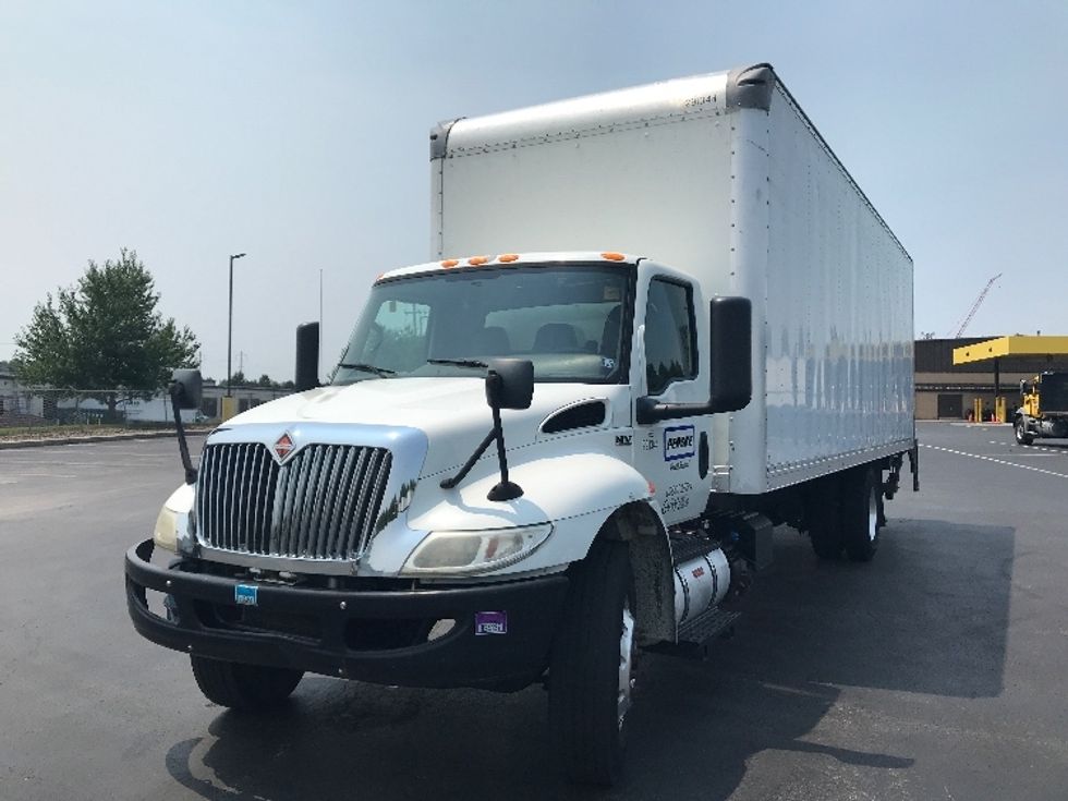 Medium Duty Box Truck-Light and Medium Duty Trucks-International-2020-MV607-Lancaster-PA-285,338\n\t\tmiles-$ 35,250 - Image 3