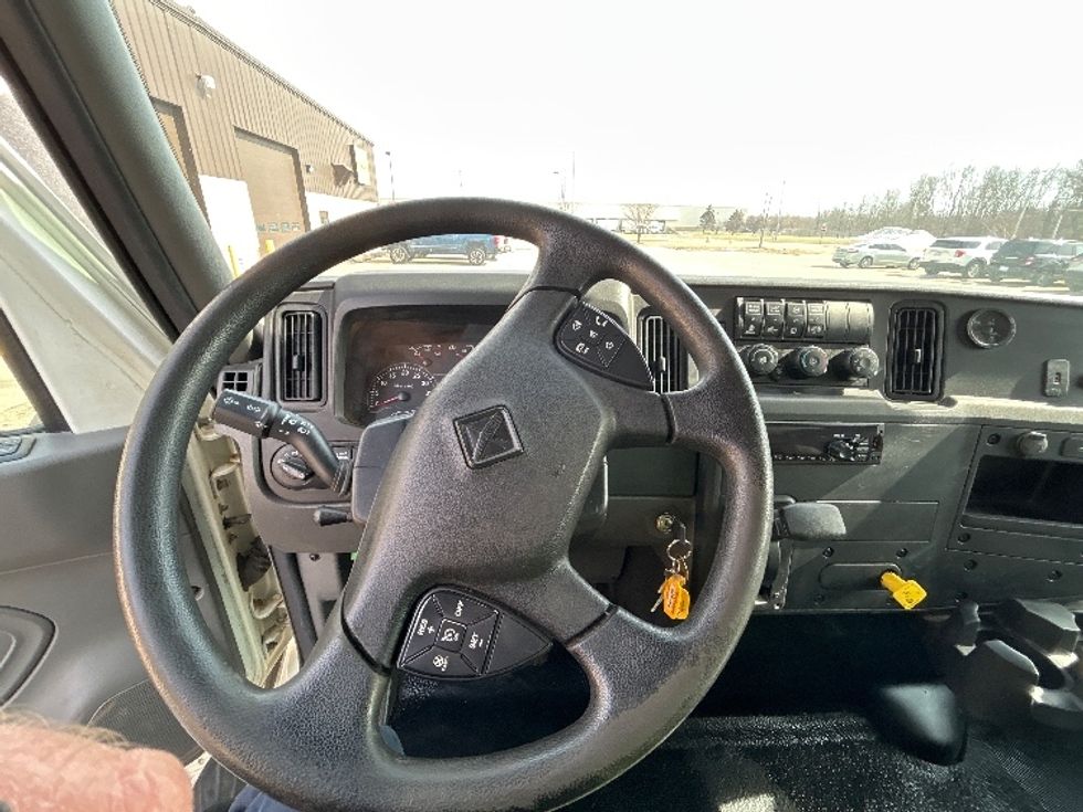 Medium Duty Box Truck-Light and Medium Duty Trucks-International-2020-MV607-Lansing-MI-122,471\n\t\tmiles-$ 50,500 - Image 16
