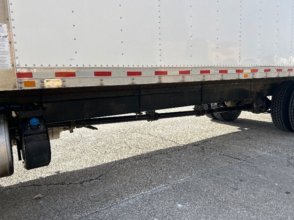 Medium Duty Box Truck-Light and Medium Duty Trucks-International-2020-MV607-Lansing-MI-122,471\n\t\tmiles-$ 50,500 - Image 4