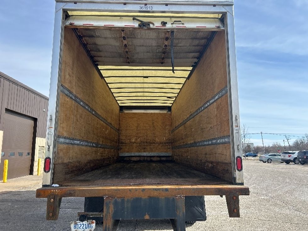 Medium Duty Box Truck-Light and Medium Duty Trucks-International-2020-MV607-Lansing-MI-122,471\n\t\tmiles-$ 50,500 - Image 6