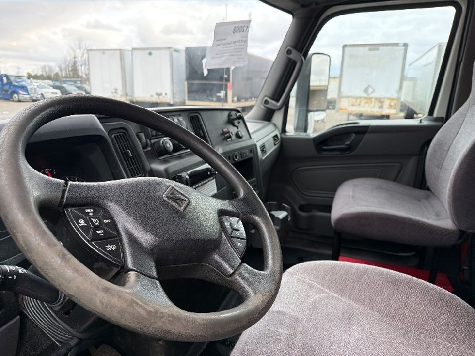 Medium Duty Box Truck-Light and Medium Duty Trucks-International-2020-MV607-Lansing-MI-129,056\n\t\tmiles-$ 50,250 - Image 17