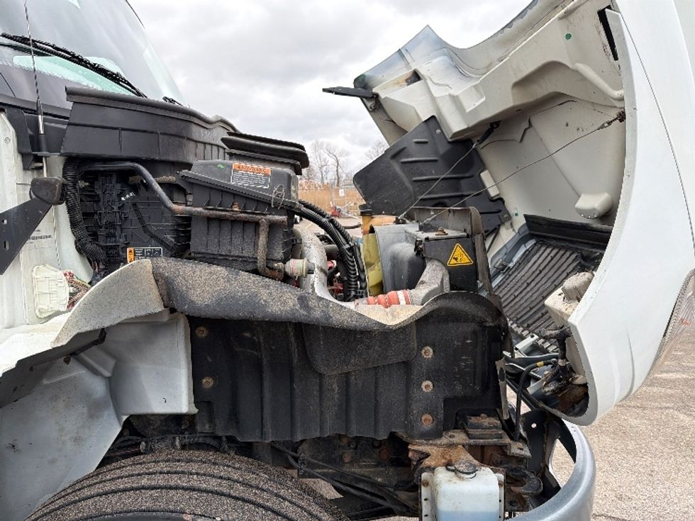 Medium Duty Box Truck-Light and Medium Duty Trucks-International-2020-MV607-Lansing-MI-129,056\n\t\tmiles-$ 50,250 - Image 23