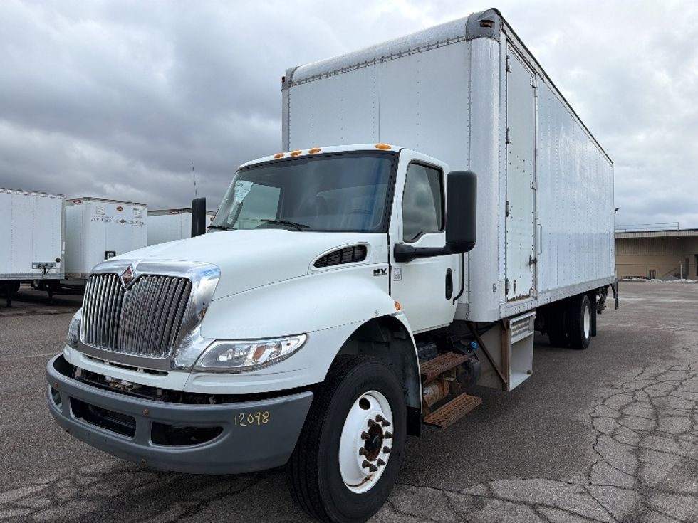Medium Duty Box Truck-Light and Medium Duty Trucks-International-2020-MV607-Lansing-MI-129,056\n\t\tmiles-$ 50,250 - Image 3