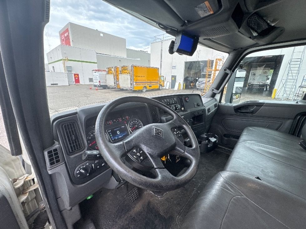 Medium Duty Box Truck-Light and Medium Duty Trucks-International-2020-MV607-Lansing-MI-130,316\n\t\tmiles-$ 60,750 - Image 17