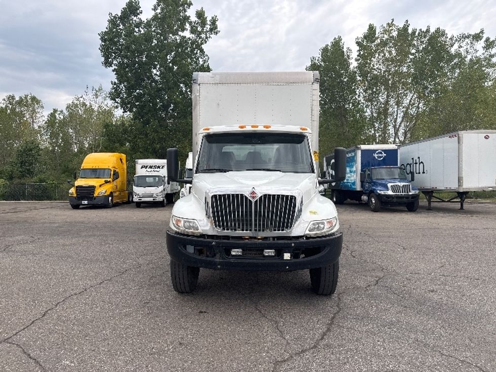 Medium Duty Box Truck-Light and Medium Duty Trucks-International-2020-MV607-Lansing-MI-130,316\n\t\tmiles-$ 60,750 - Image 2