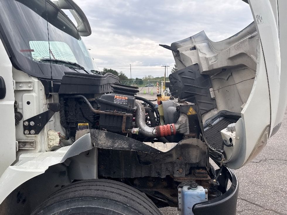 Medium Duty Box Truck-Light and Medium Duty Trucks-International-2020-MV607-Lansing-MI-130,316\n\t\tmiles-$ 60,750 - Image 23