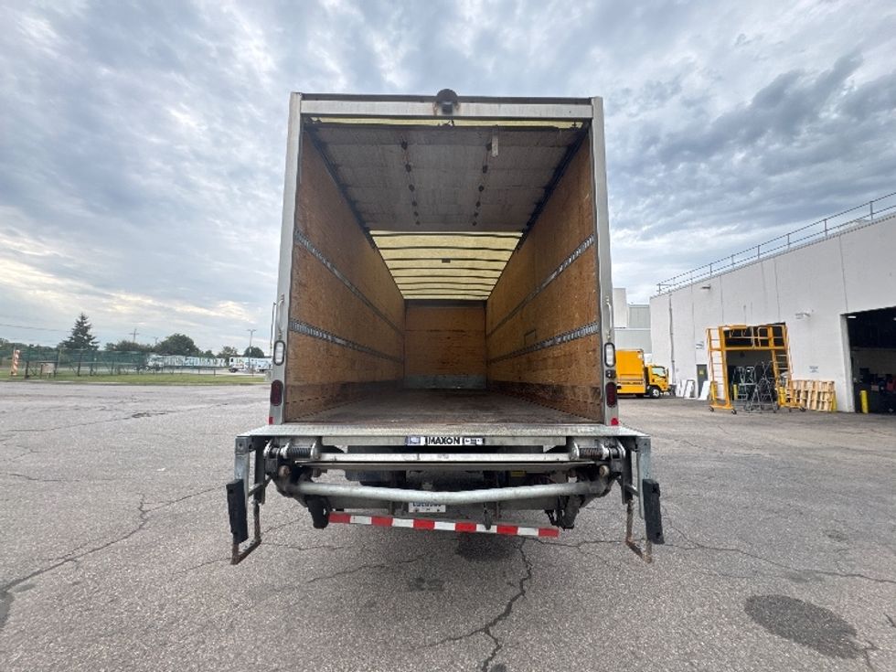Medium Duty Box Truck-Light and Medium Duty Trucks-International-2020-MV607-Lansing-MI-130,316\n\t\tmiles-$ 60,750 - Image 8