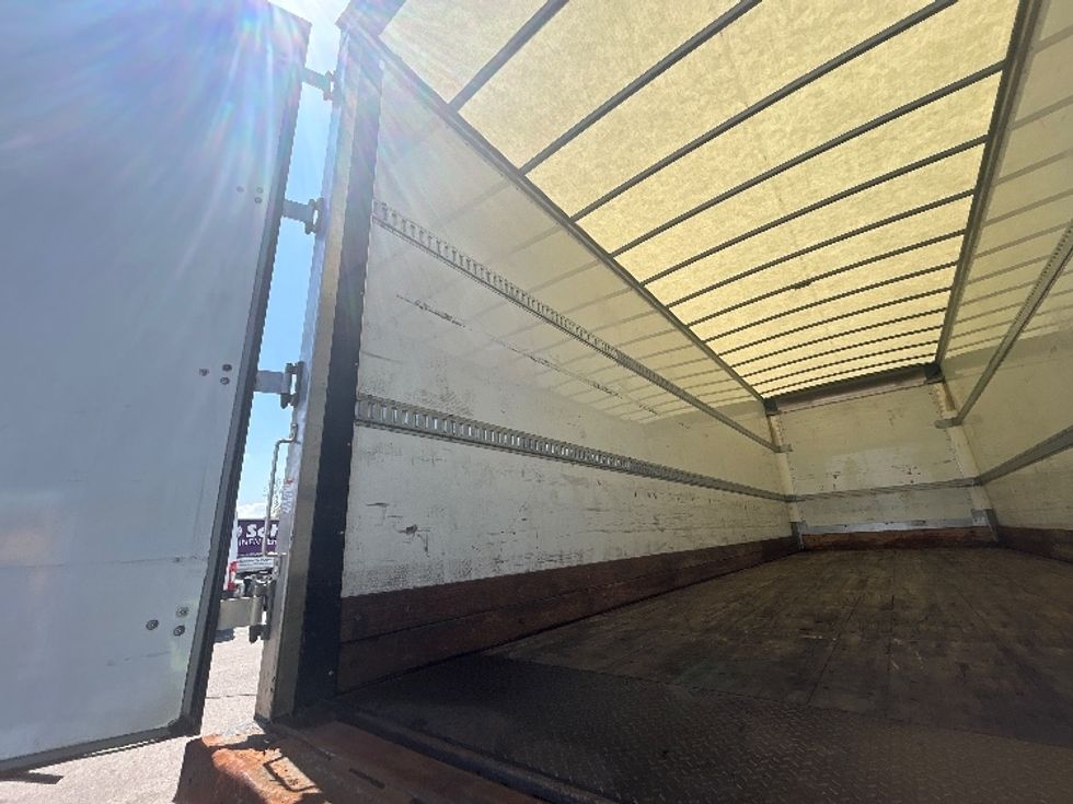 Medium Duty Box Truck-Light and Medium Duty Trucks-International-2020-MV607-Lansing-MI-132,586\n\t\tmiles-$ 56,500 - Image 11