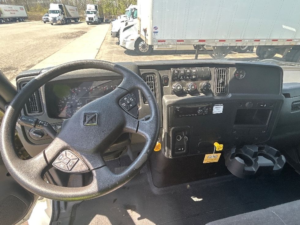 Medium Duty Box Truck-Light and Medium Duty Trucks-International-2020-MV607-Lansing-MI-132,586\n\t\tmiles-$ 56,500 - Image 18