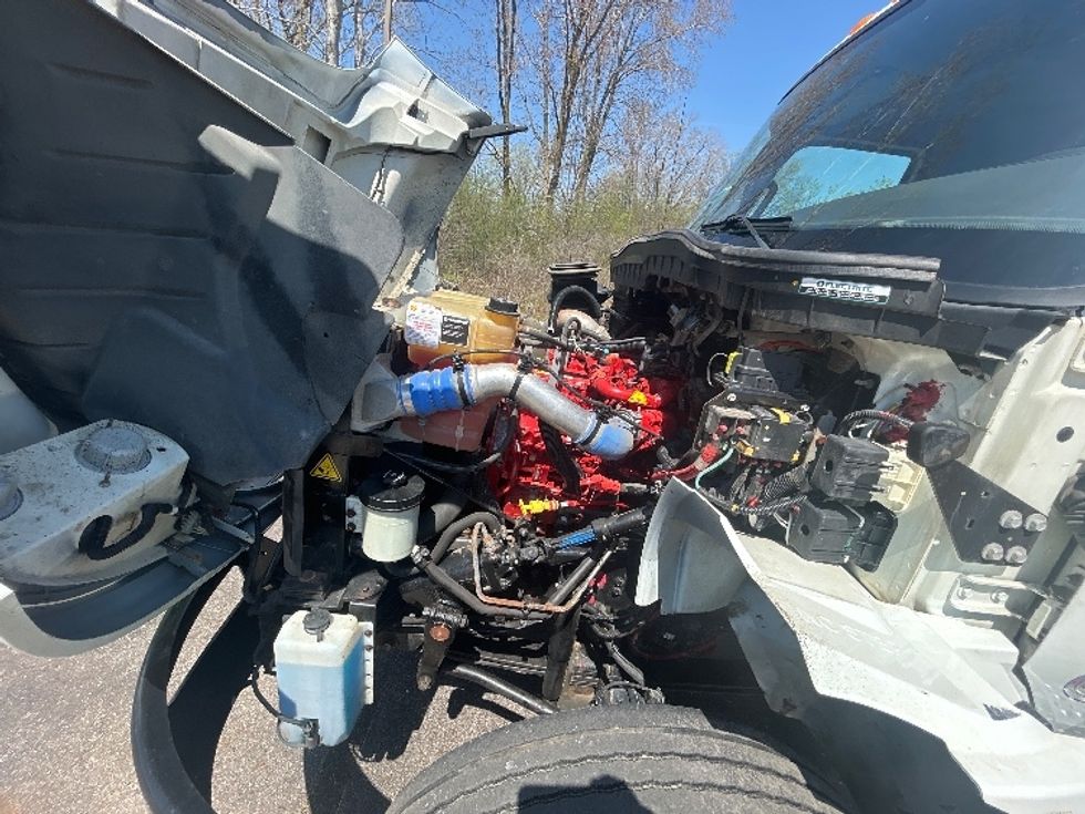 Medium Duty Box Truck-Light and Medium Duty Trucks-International-2020-MV607-Lansing-MI-132,586\n\t\tmiles-$ 56,500 - Image 24