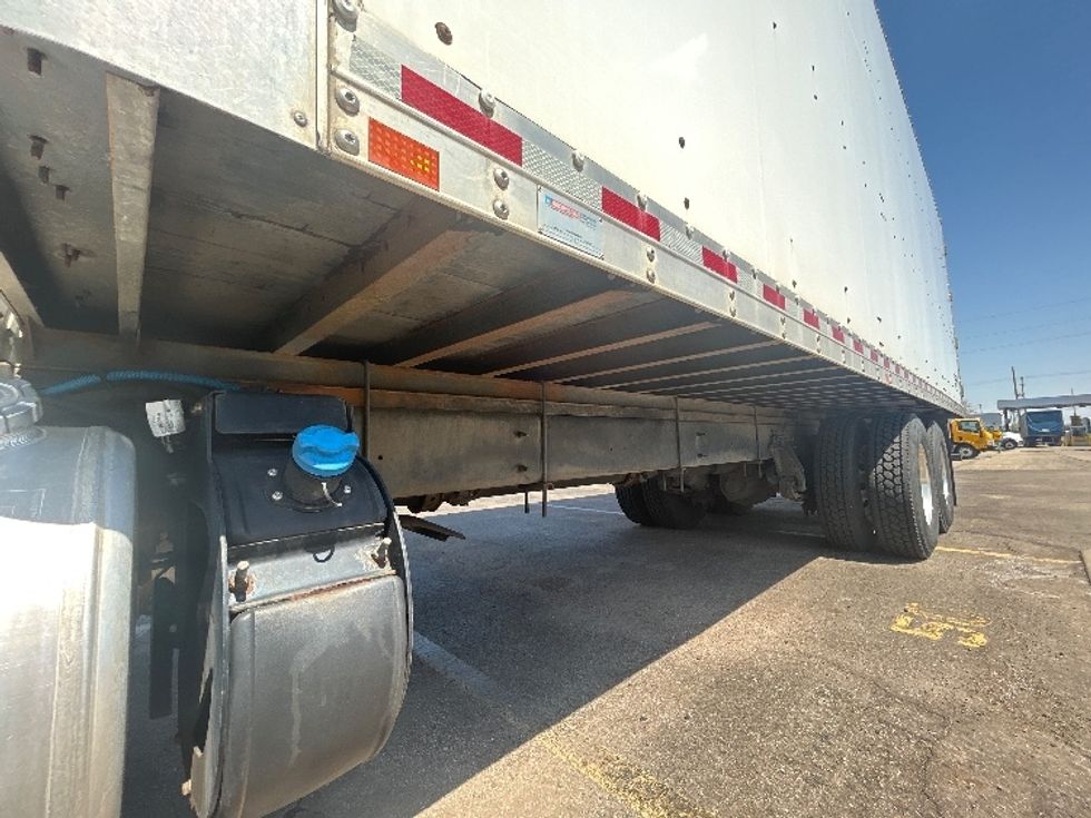 Medium Duty Box Truck-Light and Medium Duty Trucks-International-2020-MV607-Lansing-MI-132,586\n\t\tmiles-$ 56,500 - Image 5