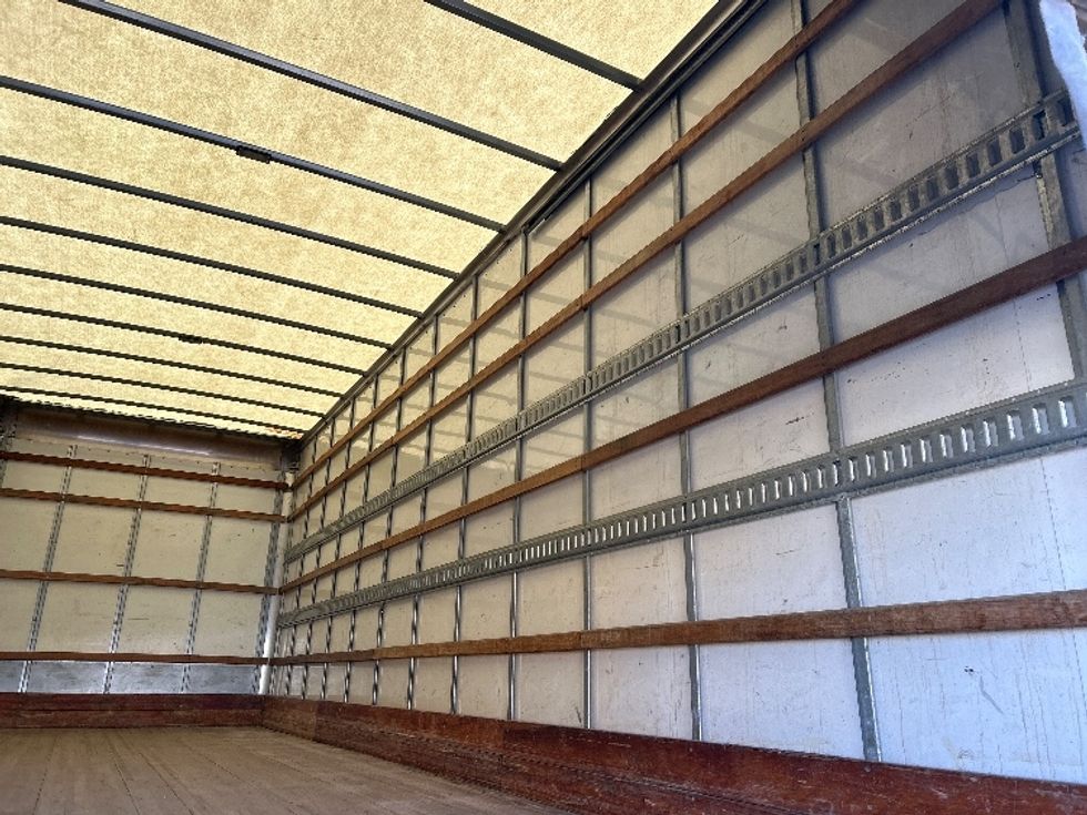 Medium Duty Box Truck-Light and Medium Duty Trucks-International-2020-MV607-Lansing-MI-136,062\n\t\tmiles-$ 52,250 - Image 11