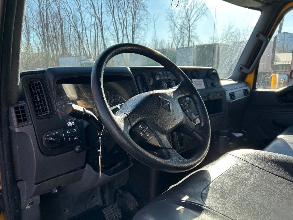 Medium Duty Box Truck-Light and Medium Duty Trucks-International-2020-MV607-Lansing-MI-136,062\n\t\tmiles-$ 52,250 - Image 16