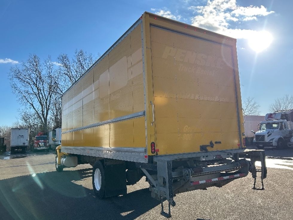 Medium Duty Box Truck-Light and Medium Duty Trucks-International-2020-MV607-Lansing-MI-136,062\n\t\tmiles-$ 52,250 - Image 6