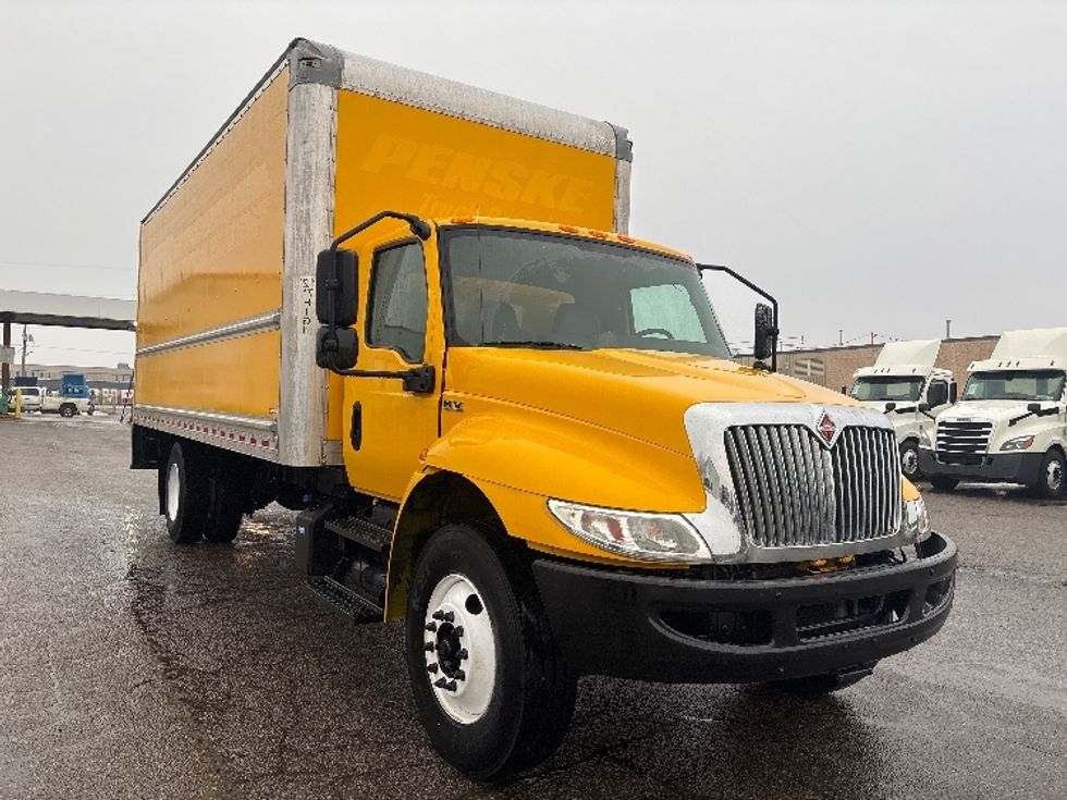 Medium Duty Box Truck-Light and Medium Duty Trucks-International-2020-MV607-Lansing-MI-160,149\n\t\tmiles-$ 33,750 - Image 1