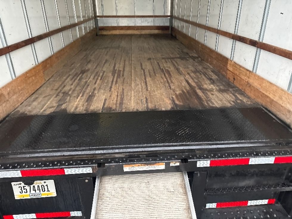 Medium Duty Box Truck-Light and Medium Duty Trucks-International-2020-MV607-Lansing-MI-160,149\n\t\tmiles-$ 33,750 - Image 10
