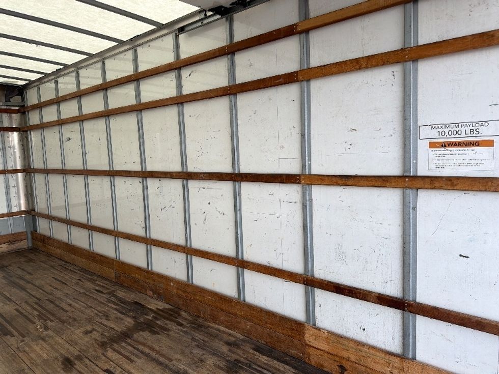 Medium Duty Box Truck-Light and Medium Duty Trucks-International-2020-MV607-Lansing-MI-160,149\n\t\tmiles-$ 33,750 - Image 12