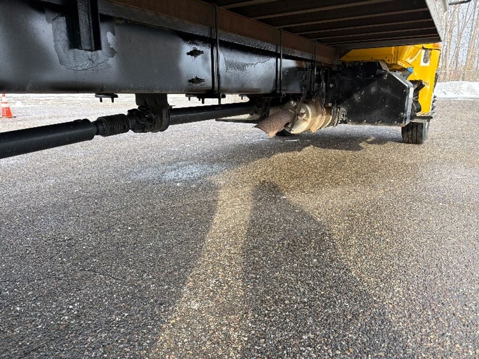 Medium Duty Box Truck-Light and Medium Duty Trucks-International-2020-MV607-Lansing-MI-160,149\n\t\tmiles-$ 33,750 - Image 14