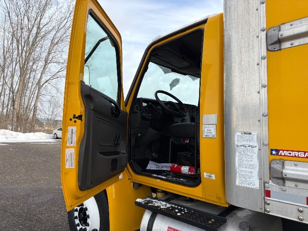 Medium Duty Box Truck-Light and Medium Duty Trucks-International-2020-MV607-Lansing-MI-160,149\n\t\tmiles-$ 33,750 - Image 16