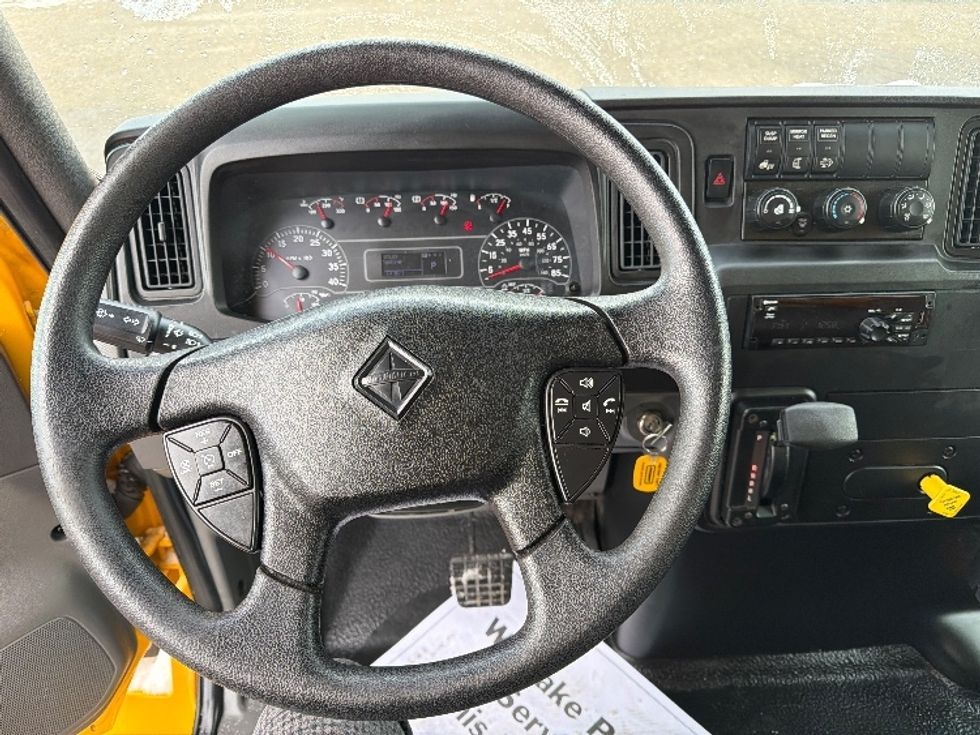 Medium Duty Box Truck-Light and Medium Duty Trucks-International-2020-MV607-Lansing-MI-160,149\n\t\tmiles-$ 33,750 - Image 18