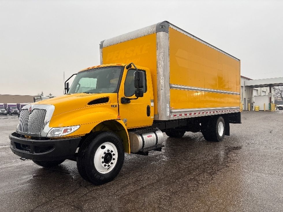 Medium Duty Box Truck-Light and Medium Duty Trucks-International-2020-MV607-Lansing-MI-160,149\n\t\tmiles-$ 33,750 - Image 3