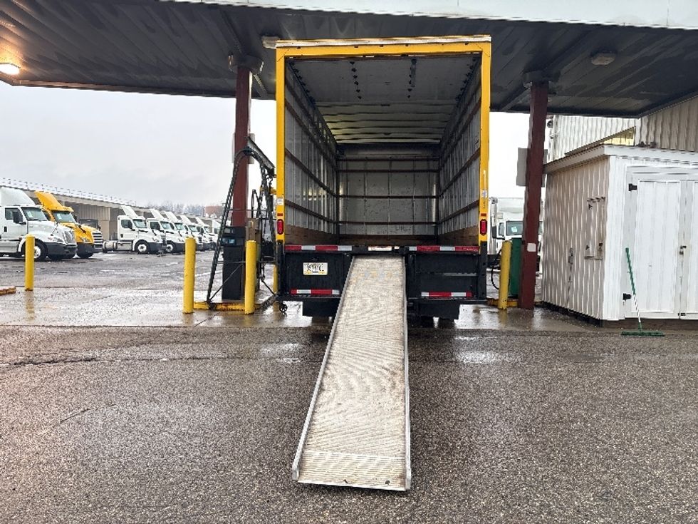 Medium Duty Box Truck-Light and Medium Duty Trucks-International-2020-MV607-Lansing-MI-160,149\n\t\tmiles-$ 33,750 - Image 9