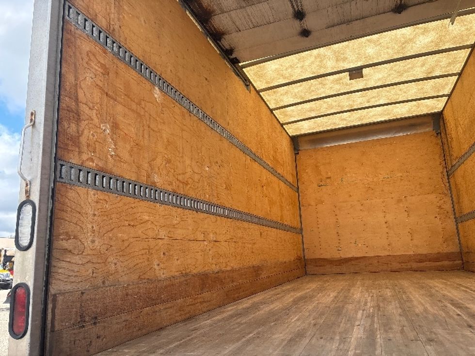 Medium Duty Box Truck-Light and Medium Duty Trucks-International-2020-MV607-Lansing-MI-176,179\n\t\tmiles-$ 40,500 - Image 11