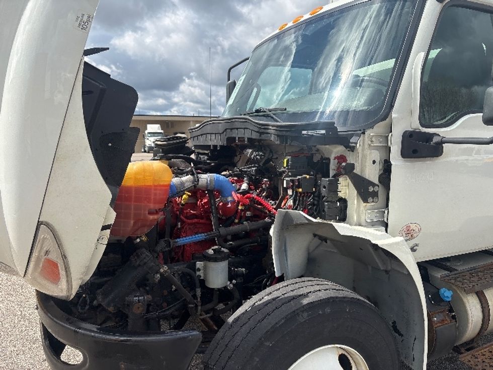Medium Duty Box Truck-Light and Medium Duty Trucks-International-2020-MV607-Lansing-MI-176,179\n\t\tmiles-$ 40,500 - Image 24