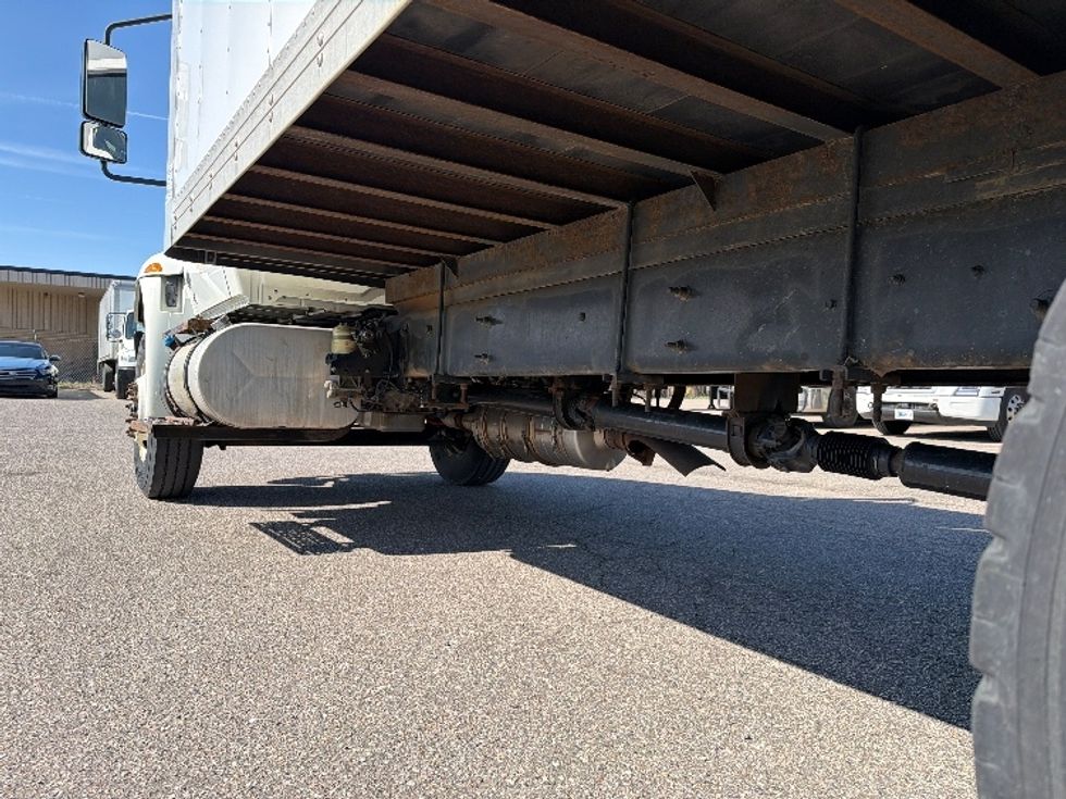 Medium Duty Box Truck-Light and Medium Duty Trucks-International-2020-MV607-Lansing-MI-176,179\n\t\tmiles-$ 40,500 - Image 5
