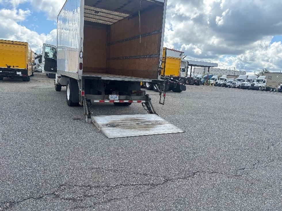 Medium Duty Box Truck-Light and Medium Duty Trucks-International-2020-MV607-Lansing-MI-176,179\n\t\tmiles-$ 40,500 - Image 9