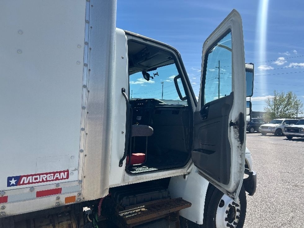 Medium Duty Box Truck-Light and Medium Duty Trucks-International-2020-MV607-Lansing-MI-189,093\n\t\tmiles-$ 33,750 - Image 20