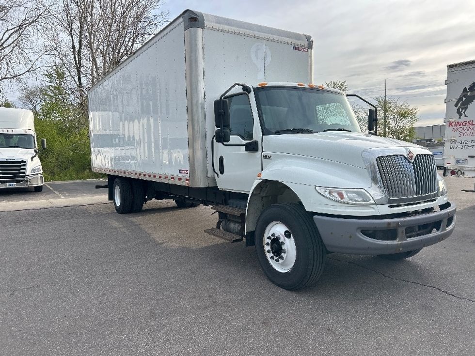 Medium Duty Box Truck-Light and Medium Duty Trucks-International-2020-MV607-Lansing-MI-219,496\n\t\tmiles-$ 25,250 - Image 1