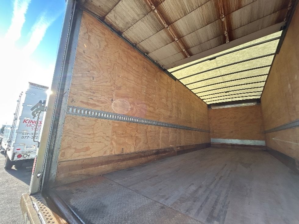 Medium Duty Box Truck-Light and Medium Duty Trucks-International-2020-MV607-Lansing-MI-219,496\n\t\tmiles-$ 25,250 - Image 11