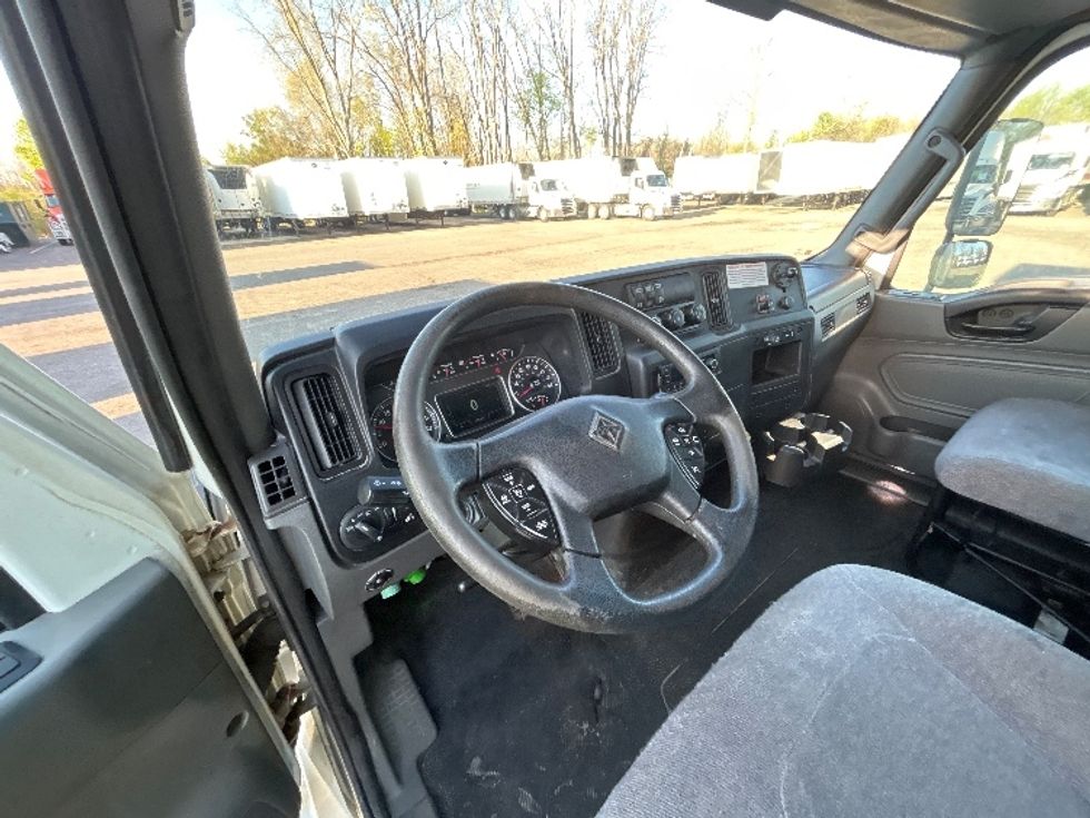 Medium Duty Box Truck-Light and Medium Duty Trucks-International-2020-MV607-Lansing-MI-219,496\n\t\tmiles-$ 25,250 - Image 17