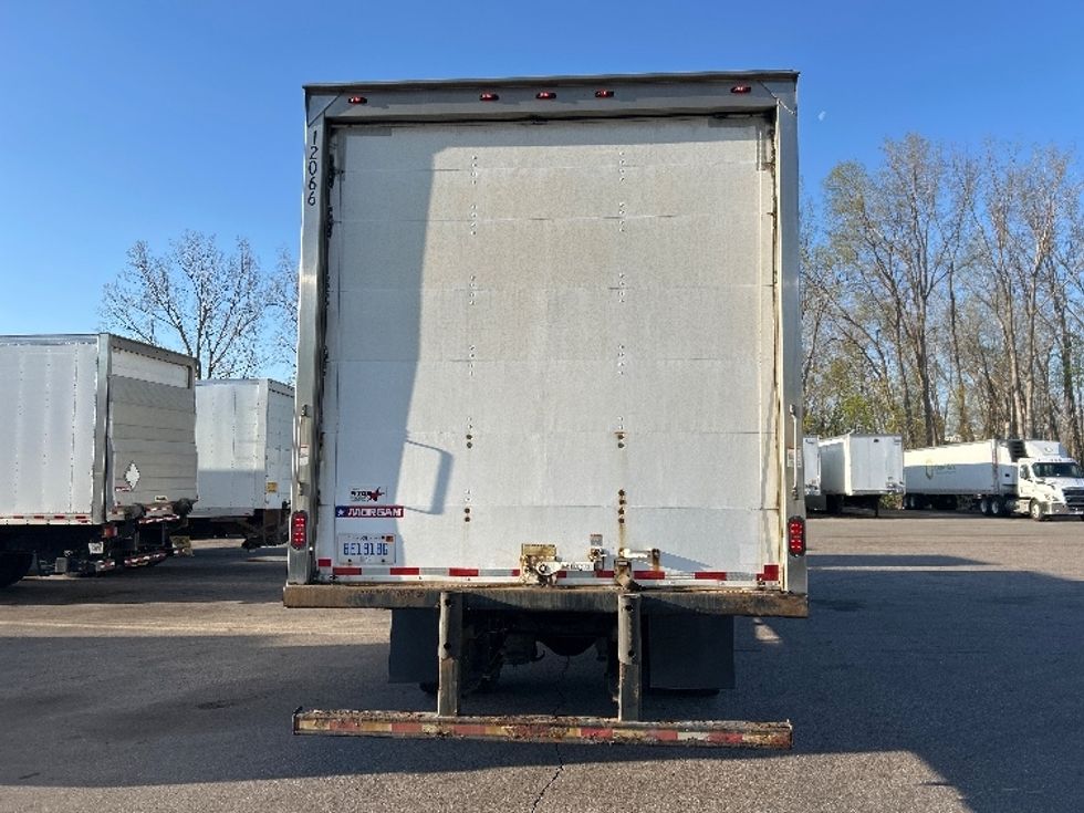 Medium Duty Box Truck-Light and Medium Duty Trucks-International-2020-MV607-Lansing-MI-219,496\n\t\tmiles-$ 25,250 - Image 7