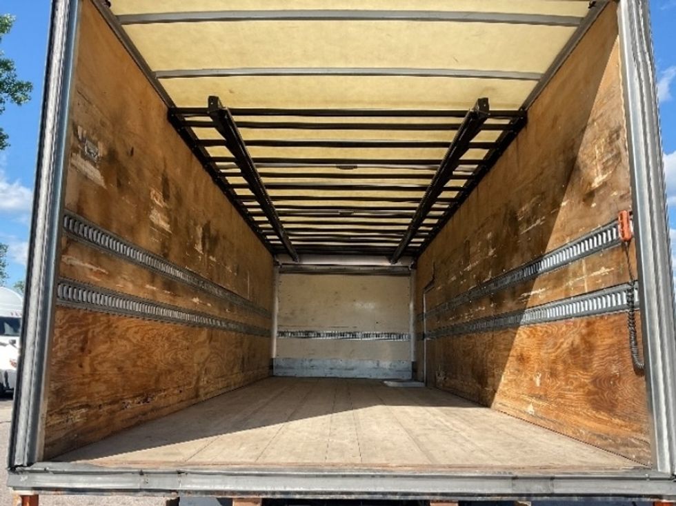 Medium Duty Box Truck-Light and Medium Duty Trucks-International-2020-MV607-Lansing-MI-219,538\n\t\tmiles-$ 32,250 - Image 8