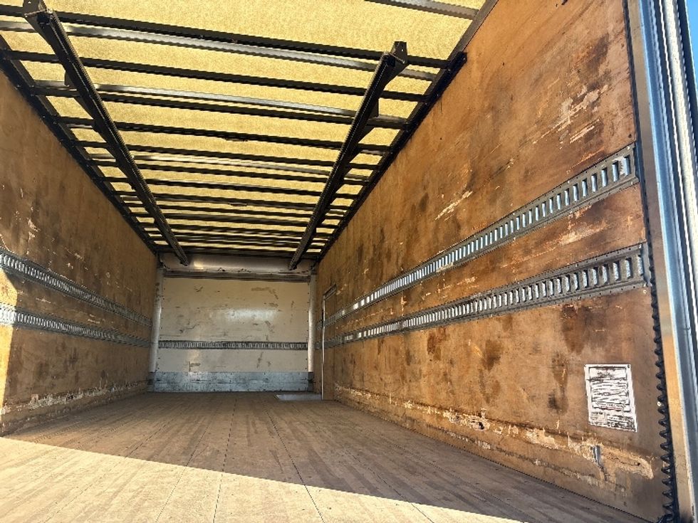Medium Duty Box Truck-Light and Medium Duty Trucks-International-2020-MV607-Lansing-MI-222,022\n\t\tmiles-$ 32,500 - Image 12