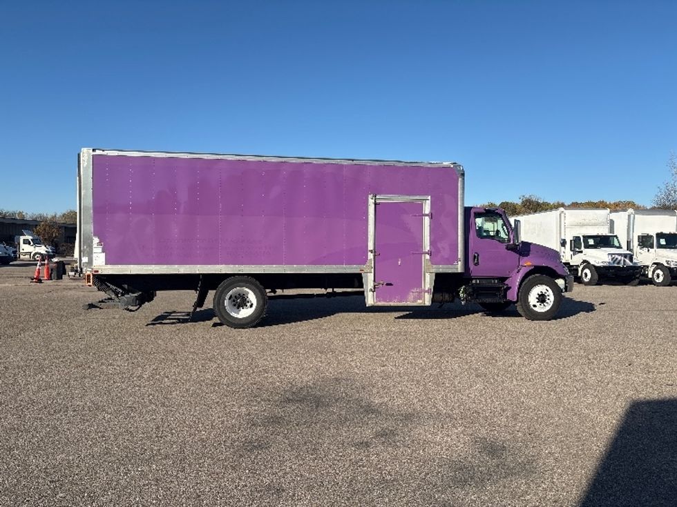 Medium Duty Box Truck-Light and Medium Duty Trucks-International-2020-MV607-Lansing-MI-222,022\n\t\tmiles-$ 32,500 - Image 15