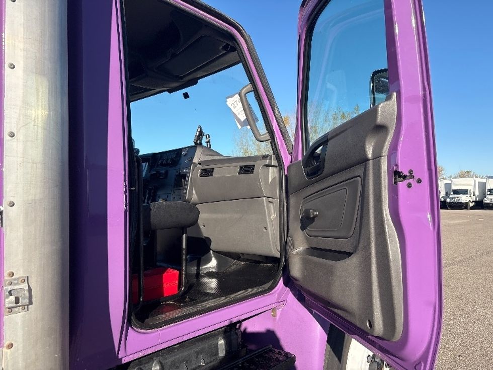 Medium Duty Box Truck-Light and Medium Duty Trucks-International-2020-MV607-Lansing-MI-222,022\n\t\tmiles-$ 32,500 - Image 20