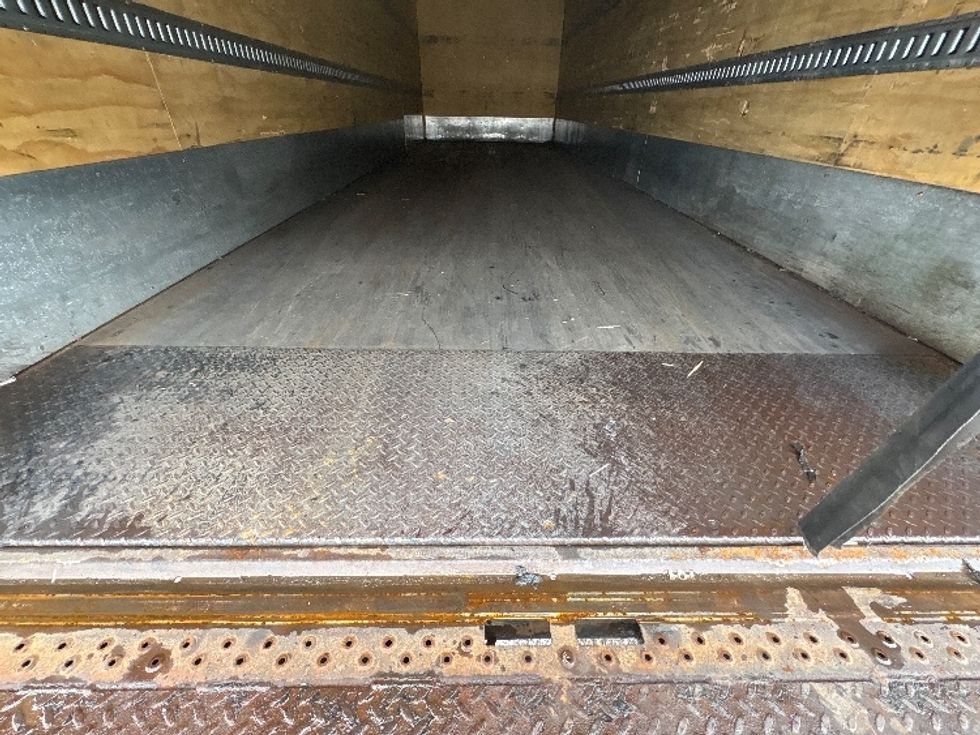 Medium Duty Box Truck-Light and Medium Duty Trucks-International-2020-MV607-Lansing-MI-231,920\n\t\tmiles-$ 33,250 - Image 10