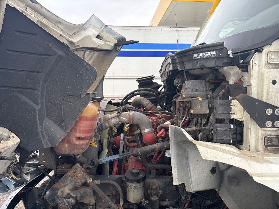 Medium Duty Box Truck-Light and Medium Duty Trucks-International-2020-MV607-Lansing-MI-231,920\n\t\tmiles-$ 33,250 - Image 24