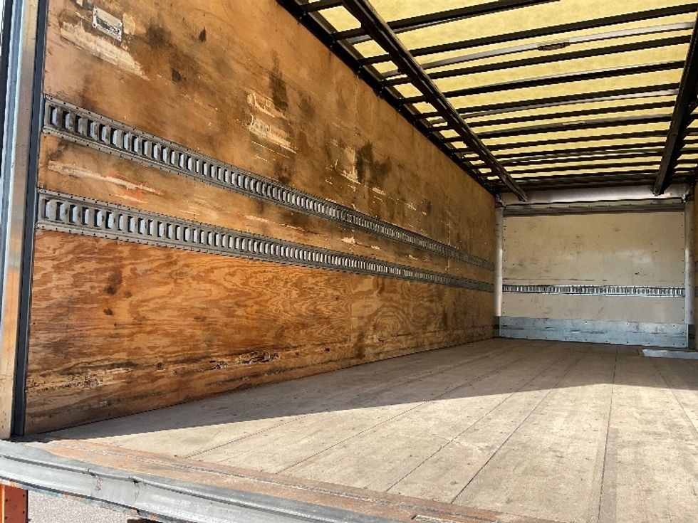 Medium Duty Box Truck-Light and Medium Duty Trucks-International-2020-MV607-Lansing-MI-248,197\n\t\tmiles-$ 27,250 - Image 11