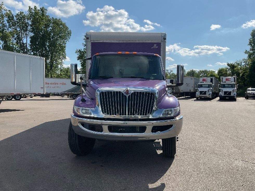 Medium Duty Box Truck-Light and Medium Duty Trucks-International-2020-MV607-Lansing-MI-248,197\n\t\tmiles-$ 27,250 - Image 2
