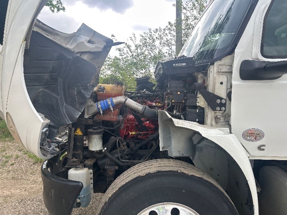 Medium Duty Box Truck-Light and Medium Duty Trucks-International-2020-MV607-Lansing-MI-270,629\n\t\tmiles-$ 33,000 - Image 24