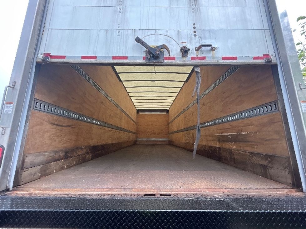 Medium Duty Box Truck-Light and Medium Duty Trucks-International-2020-MV607-Lansing-MI-270,629\n\t\tmiles-$ 33,000 - Image 8