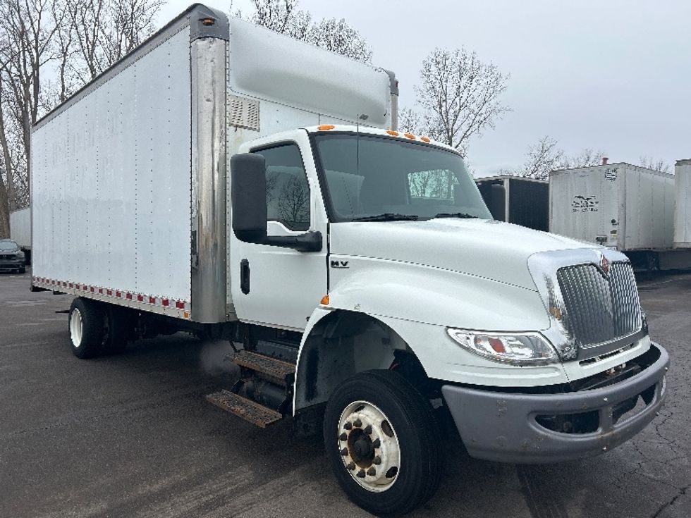 Medium Duty Box Truck-Light and Medium Duty Trucks-International-2020-MV607-Lansing-MI-278,900\n\t\tmiles-$ 23,250 - Image 1