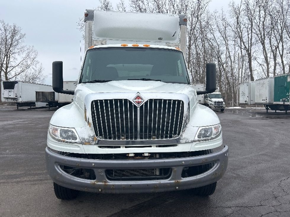 Medium Duty Box Truck-Light and Medium Duty Trucks-International-2020-MV607-Lansing-MI-278,900\n\t\tmiles-$ 23,250 - Image 2