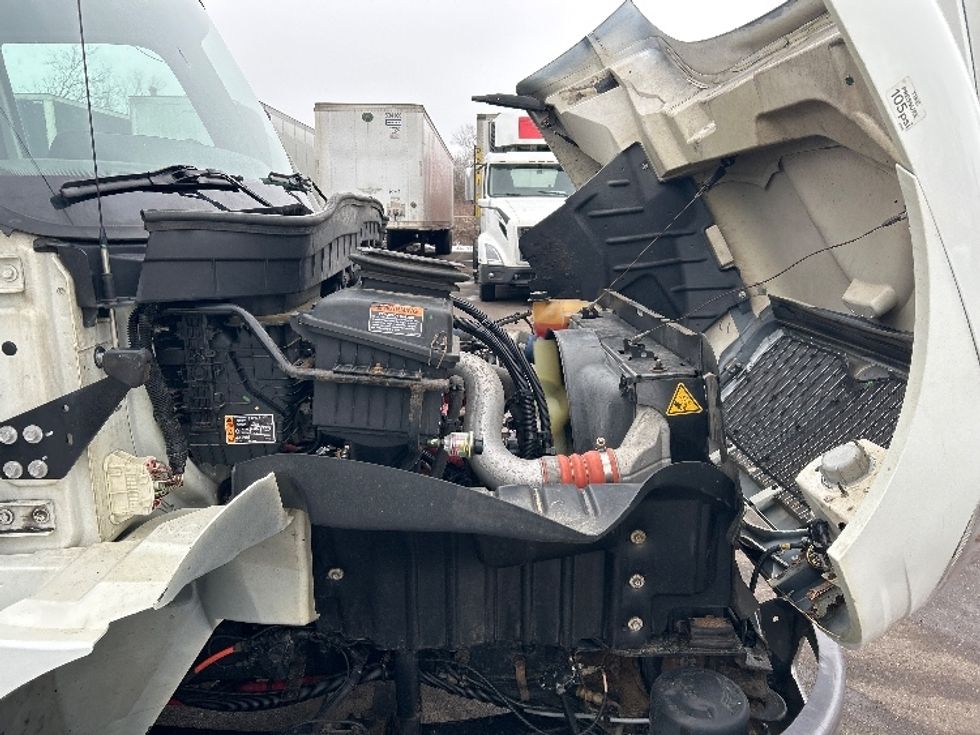 Medium Duty Box Truck-Light and Medium Duty Trucks-International-2020-MV607-Lansing-MI-278,900\n\t\tmiles-$ 23,250 - Image 22